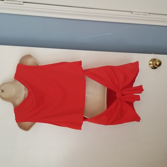 Fabletics Mariela Tank Color: Scarlet XL NWT Open Back with Tie - Picture 6 of 11